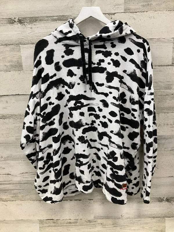 Sweatshirt Hoodie By Peace Love World In Animal Print, Size: 1x