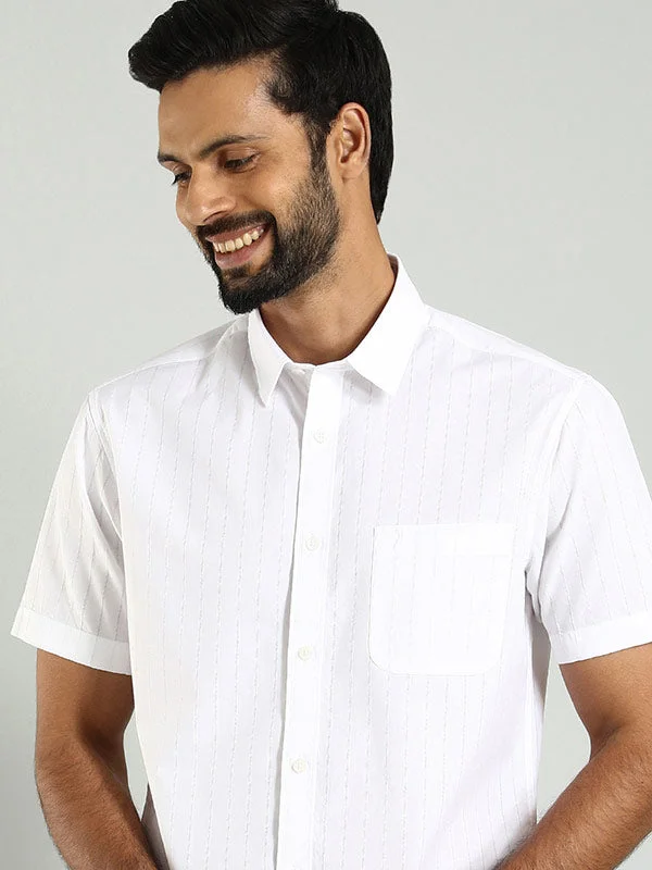 Men Solid Half Sleeve Cotton Shirt