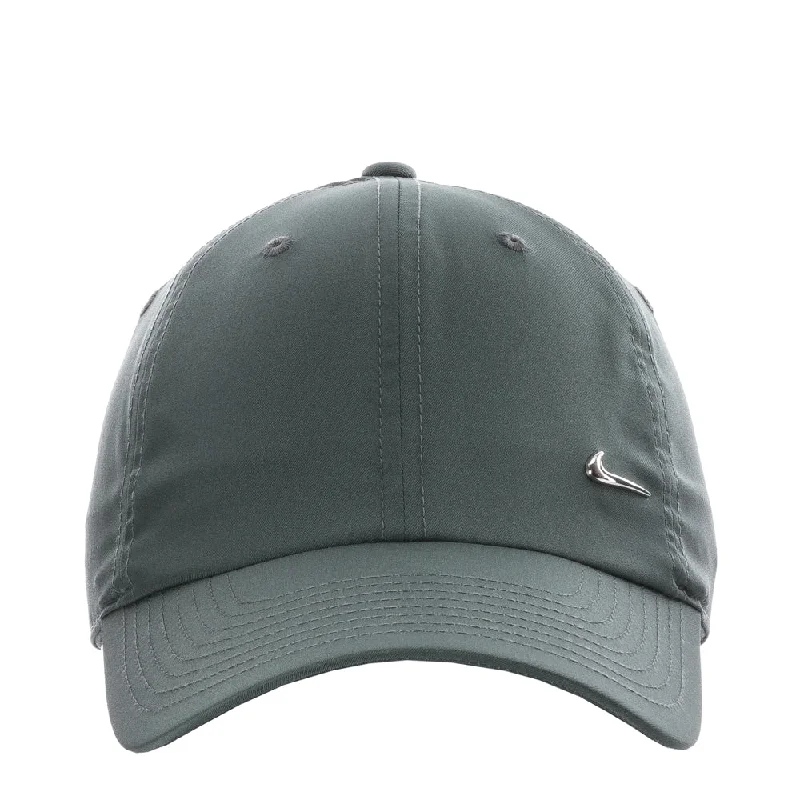 Nike Club Cap Metal Swoosh Strapback